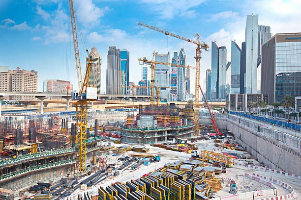 new construction in the financial district of dubai.