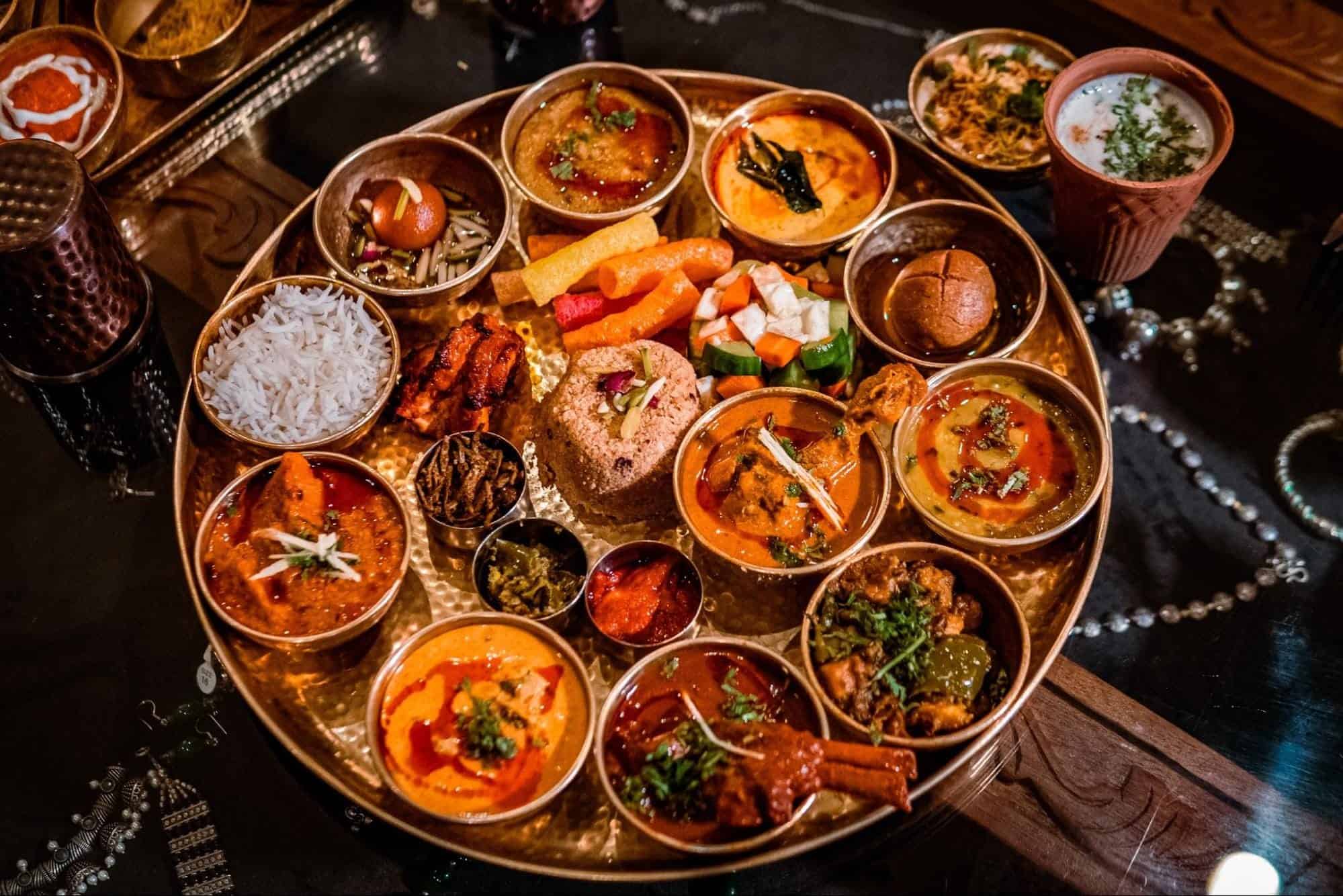 The Ultimate Guide to Eating in Deira — Dubai’s Food Capital